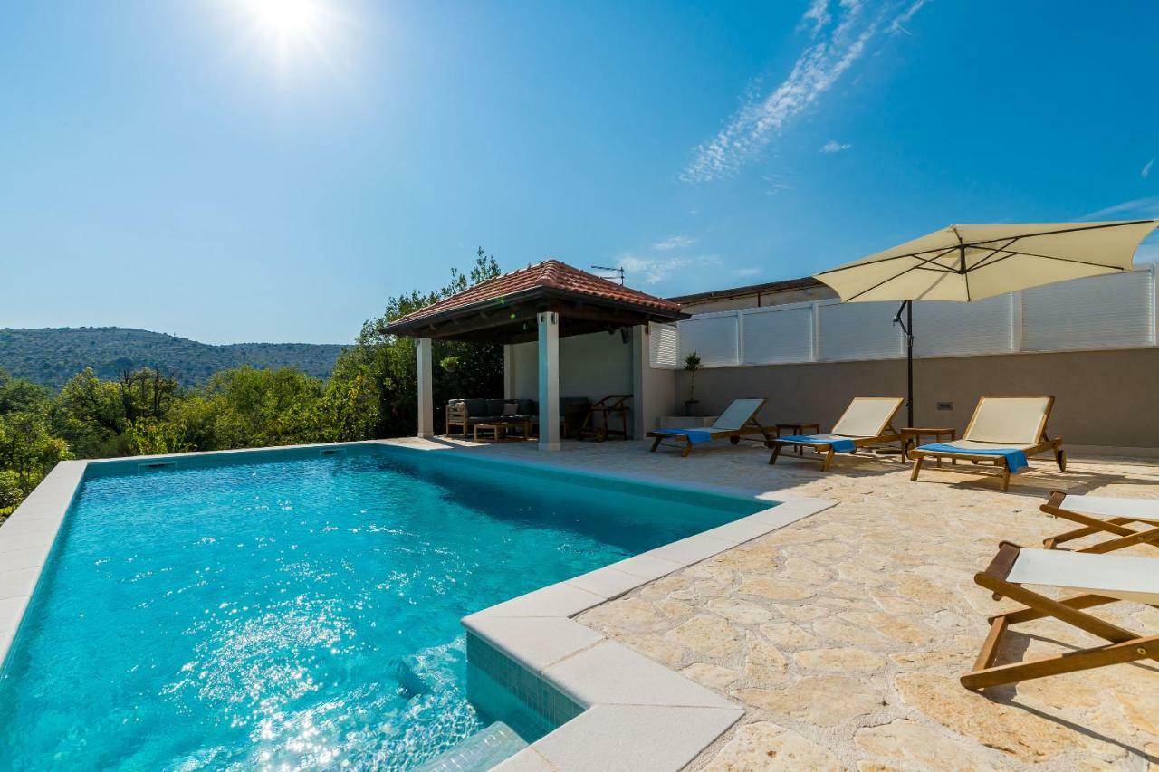 Villa Doli - Lovely Holiday Home With Private Pool Exterior photo